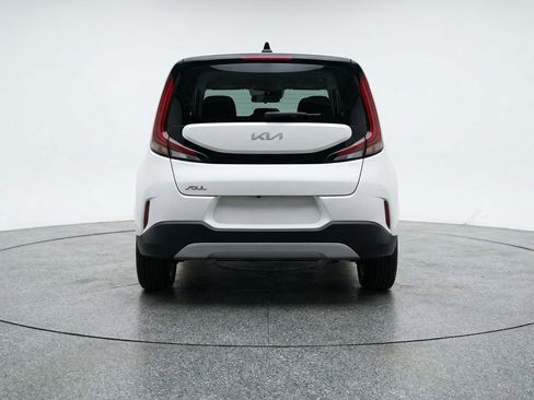 Used 2025 Kia Soul LX w/ LX Technology Package image 7