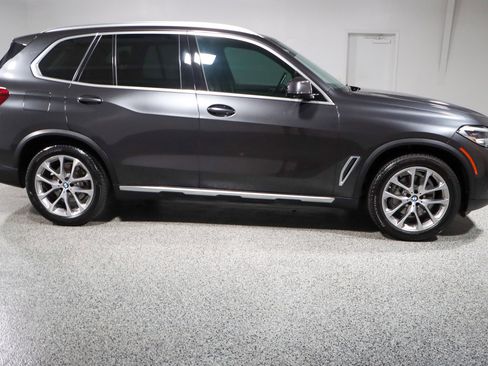 Used 2022 BMW X5 sDrive40i w/ Parking Assistance Package image 6