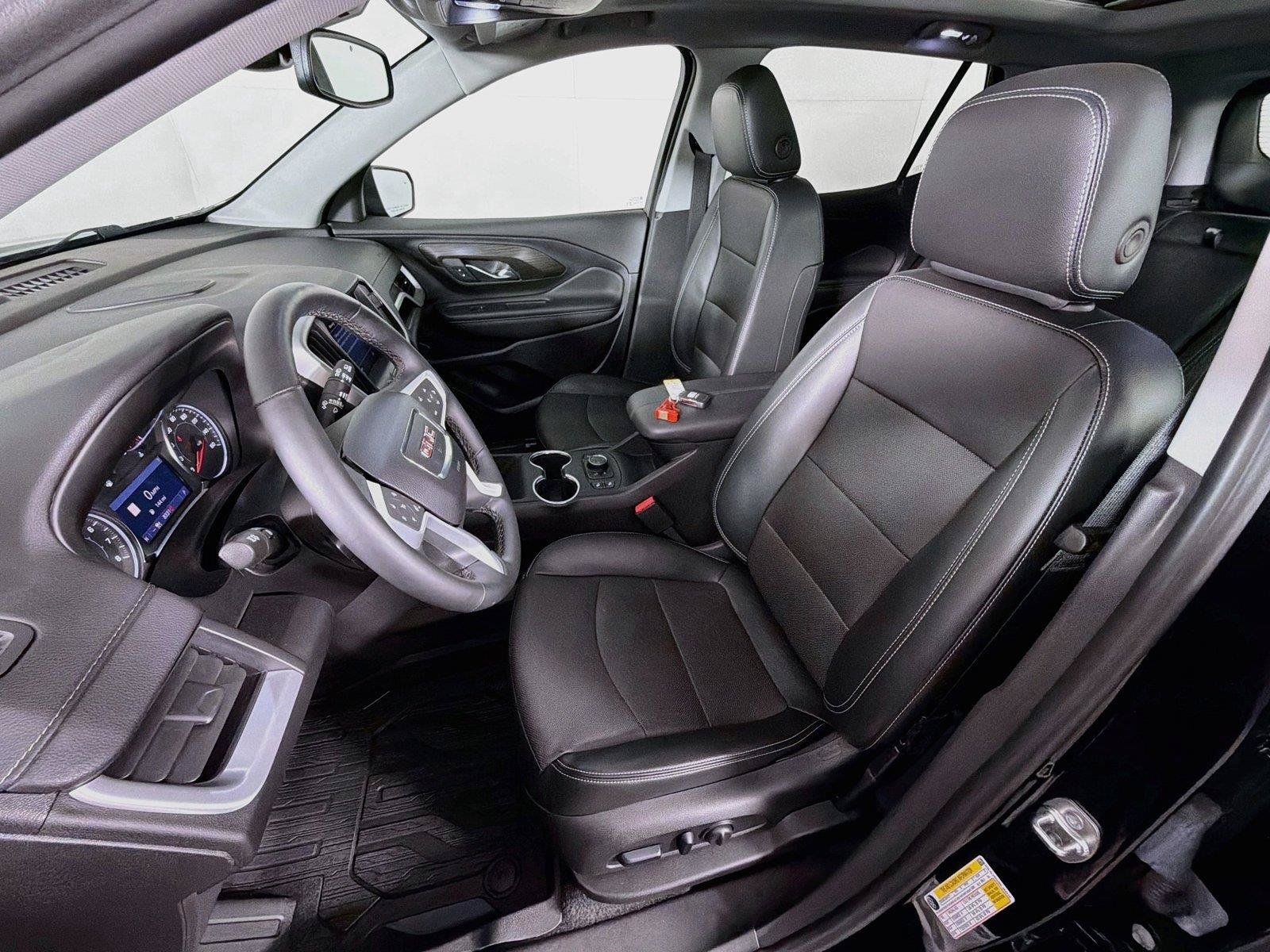 Used 2024 GMC Terrain SLT w/ Infotainment Package II AWD/4WD image 2