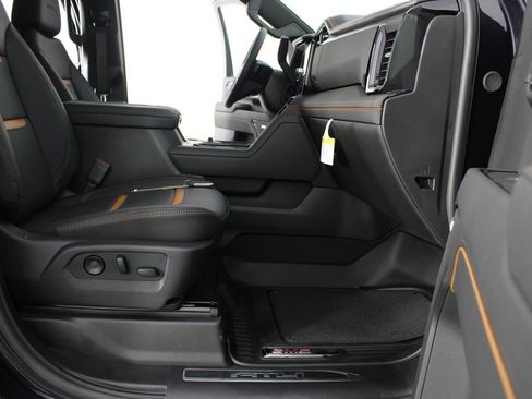 New 2026 GMC Sierra 2500 AT4 w/ AT4 Premium Plus Package AWD/4WD image 26