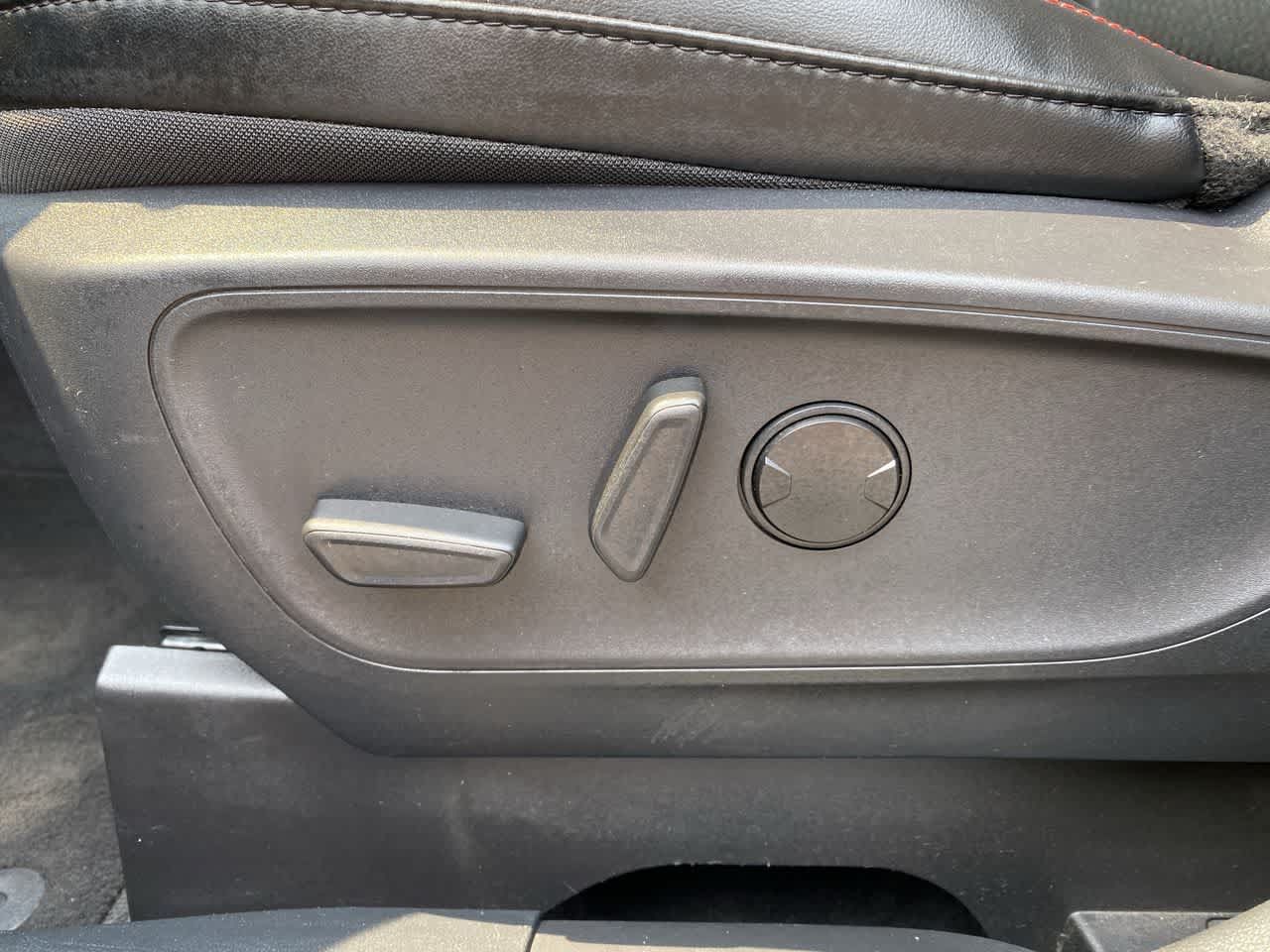 Used 2026 Ford Escape ST-Line AWD/4WD image 14