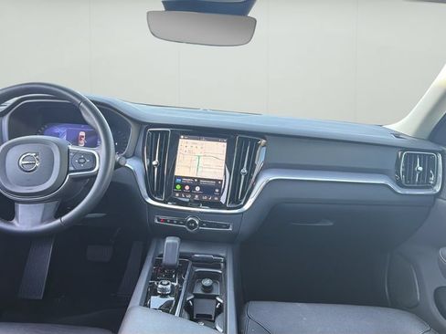 Used 2024 Volvo S60 B5 Core FWD image 11