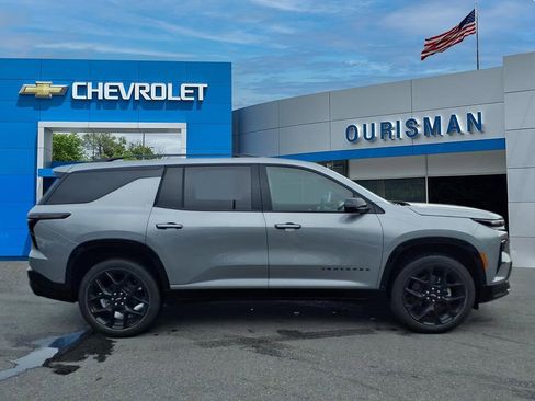 New 2026 Chevrolet Traverse RS image 2