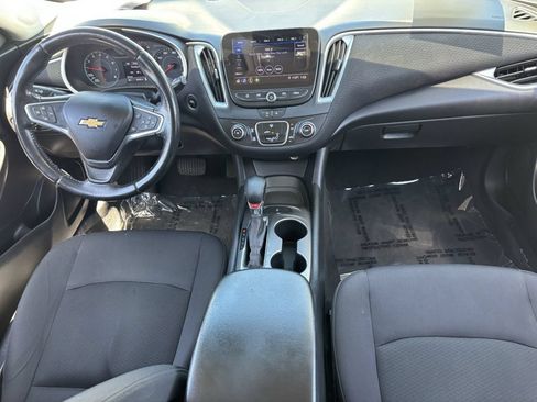Used 2022 Chevrolet Malibu RS FWD image 13