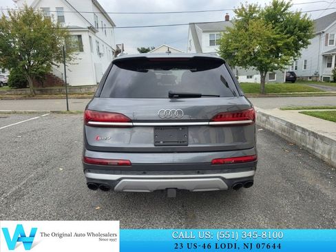 Used 2021 Audi SQ7 Premium Plus w/ Driver Assistance Package AWD/4WD image 5
