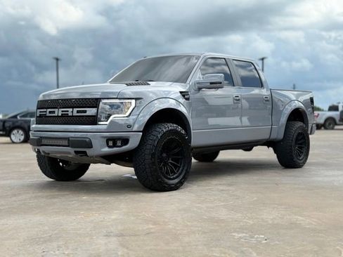Used 2012 Ford F150 Raptor w/ Raptor Luxury Pkg image 4