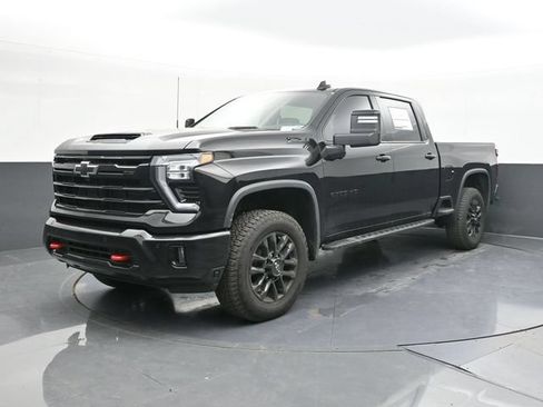 New 2026 Chevrolet Silverado 2500 LTZ w/ Trail Boss Package AWD/4WD image 3