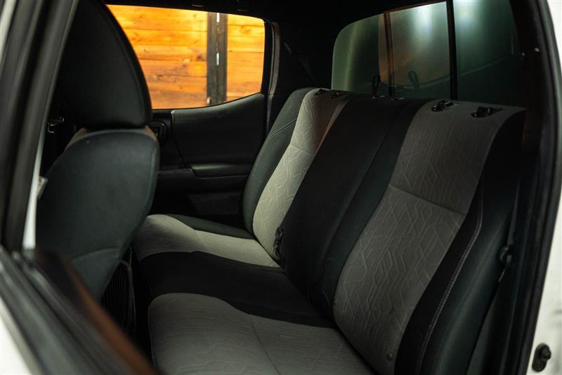 Used 2021 Toyota Tacoma TRD Off-Road w/ Technology Package AWD/4WD image 9