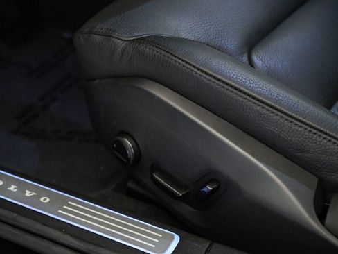 Certified 2023 Volvo S90 B6 Plus AWD/4WD image 24