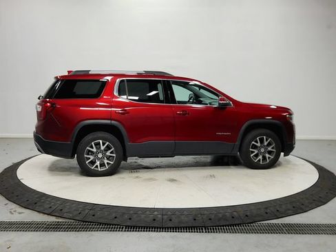 Used 2023 GMC Acadia SLT FWD image 9