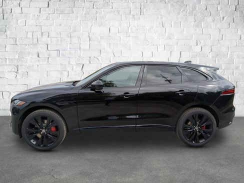 New 2026 Jaguar F-PACE R-Dynamic S image 3