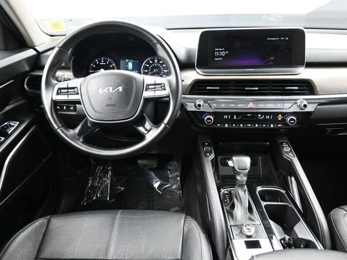 Certified 2022 Kia Telluride EX w/ EX Premium Package FWD image 20