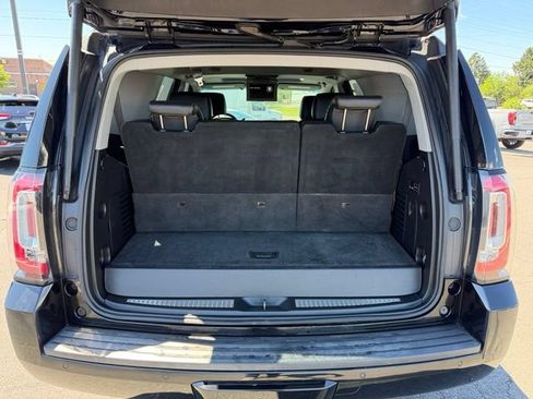 Certified 2018 GMC Yukon SLT w/ Premium Edition AWD/4WD image 8