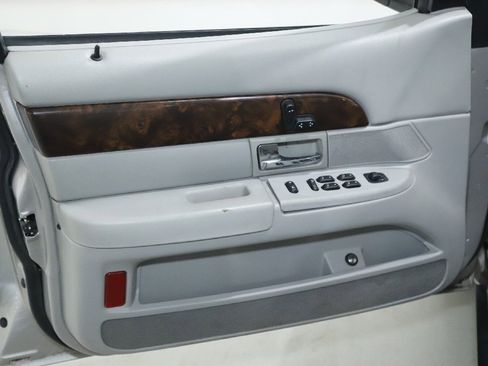 Used 2005 Mercury Grand Marquis LS image 19