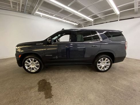 Used 2024 Chevrolet Tahoe High Country w/ Premium Package image 3