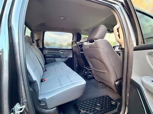 Used 2019 RAM 1500 Big Horn AWD/4WD image 15
