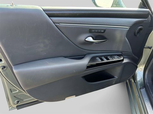 New 2025 Lexus ES 350 350 image 12