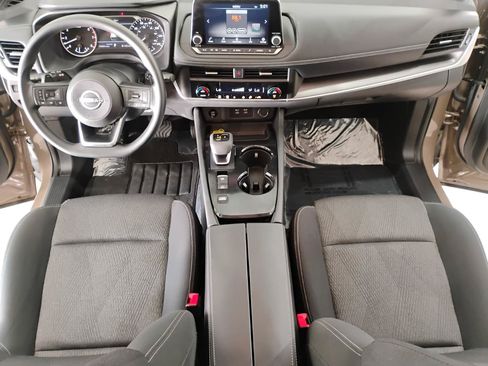 Used 2024 Nissan Rogue SV FWD image 42