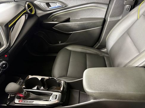 Used 2024 Chevrolet Trax ACTIV w/ Driver Confidence Package image 17