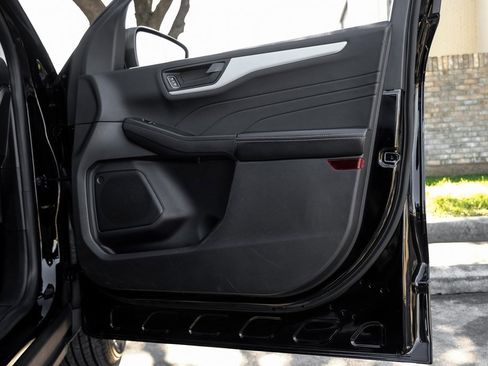 Used 2022 Ford Escape SE w/ Convenience Package image 57