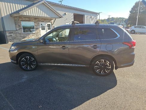 Used 2018 Mitsubishi Outlander GT image 6