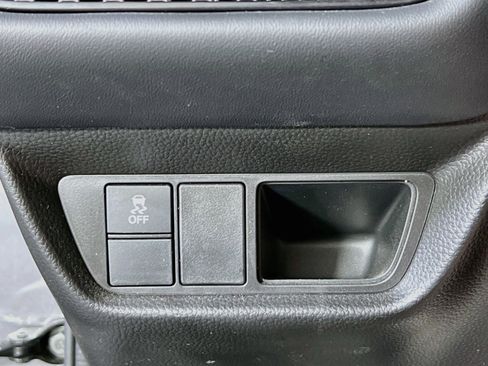 Used 2023 Honda HR-V LX image 10
