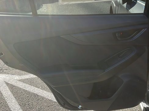 Certified 2022 Subaru Crosstrek 2.0i image 19