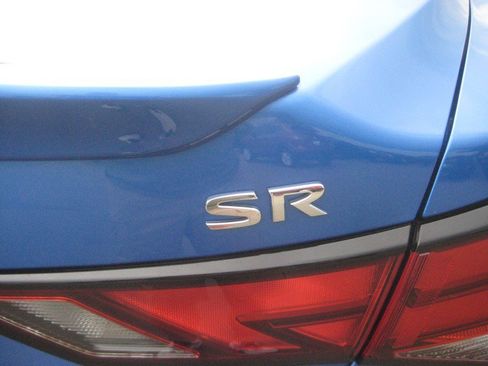 Used 2023 Nissan Sentra SR FWD image 7