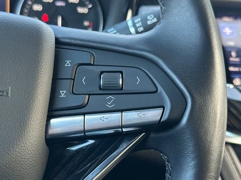 Used 2025 Cadillac XT6 Premium Luxury w/ Technology Package image 40