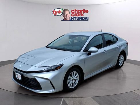 Used 2026 Toyota Camry LE FWD image 1
