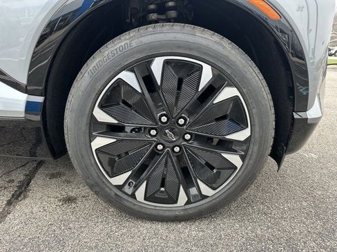 New 2026 Chevrolet Blazer EV RS image 6