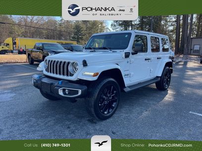 Used 2024 Jeep Wrangler Unlimited Sahara w/ Technology Group