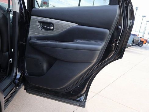 Used 2017 Nissan Murano Platinum w/ Platinum Technology Package FWD image 14