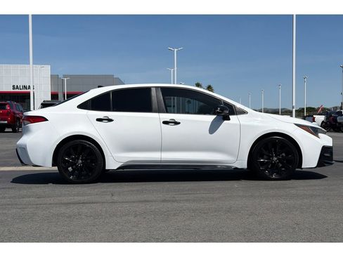 Used 2021 Toyota Corolla SE w/ Carpet Mat Package (TMS) FWD image 3