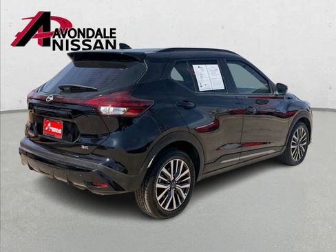 Certified 2024 Nissan Kicks SR image 4