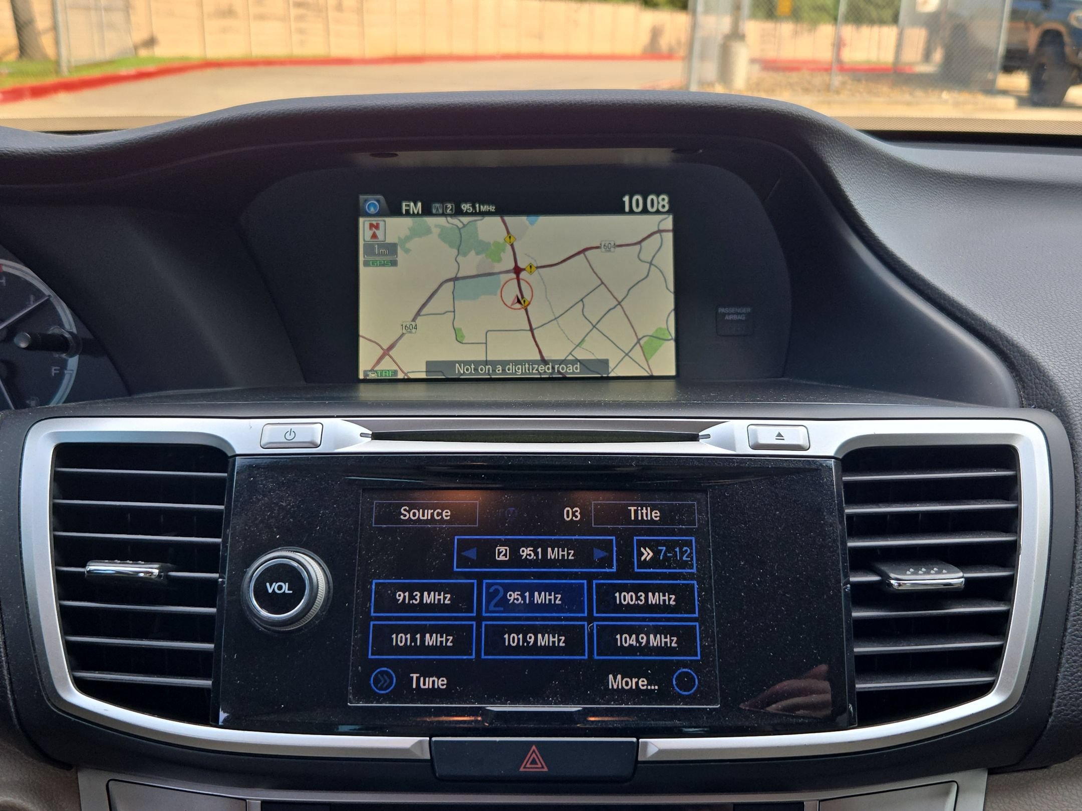Used 2015 Honda Accord EX-L image 17
