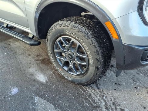 Used 2024 Ford Ranger XLT w/ FX4 Off-Road Package image 7