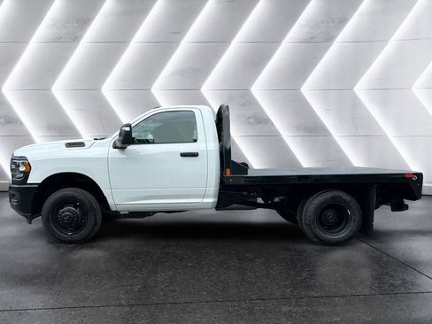 New 2024 RAM 3500 Tradesman image 3