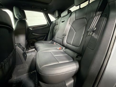 Certified 2026 Porsche Macan AWD/4WD image 20