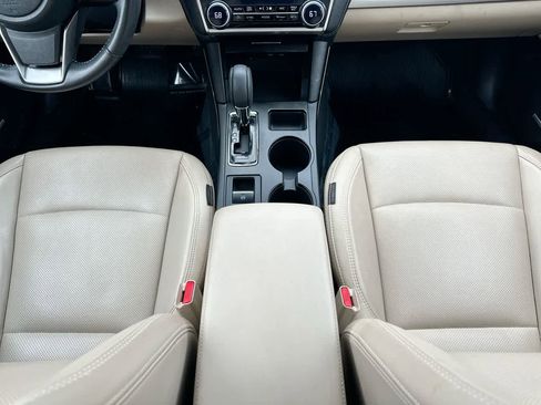 Used 2018 Subaru Outback 2.5i Limited image 31