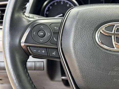Used 2024 Toyota Camry SE FWD image 18