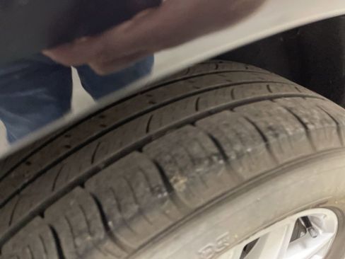 Used 2024 Ford Edge SEL image 41