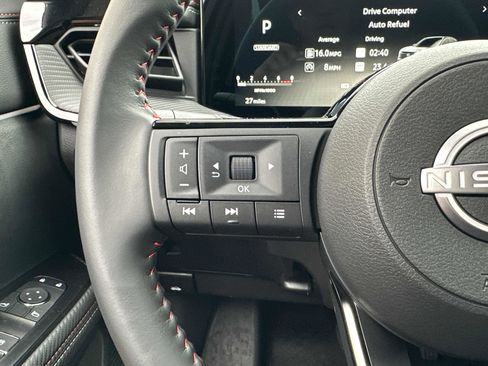 New 2025 Nissan Kicks SR image 18