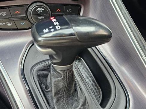 Used 2016 Dodge Challenger R/T RWD image 19