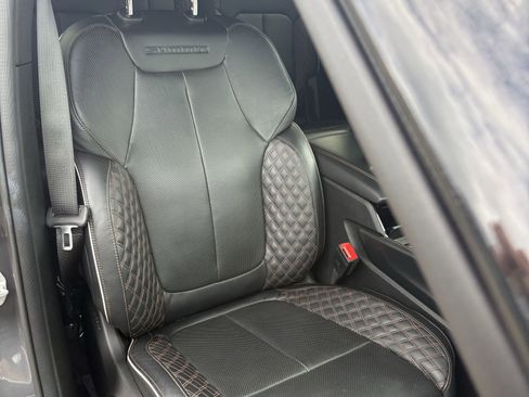 Used 2022 Jeep Grand Cherokee L Summit image 16