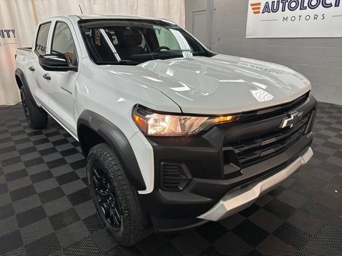 Used 2024 Chevrolet Colorado Trail Boss AWD/4WD image 2