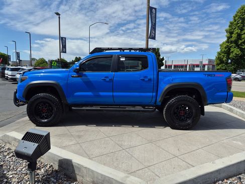 Used 2019 Toyota Tacoma TRD Pro w/ Desert Air Intake Package AWD/4WD image 8