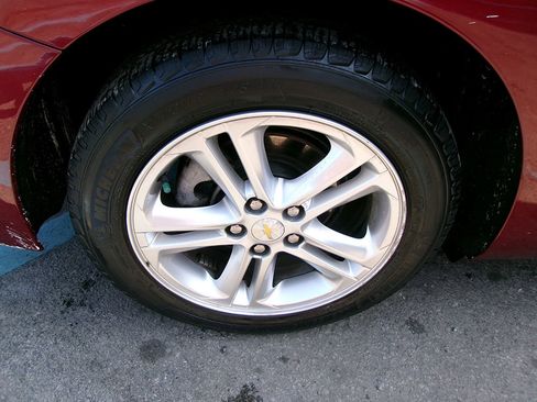 Used 2016 Chevrolet Cruze LT w/ Convenience Package image 11