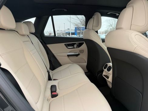 Used 2026 Mercedes-Benz GLC 300 4MATIC image 34