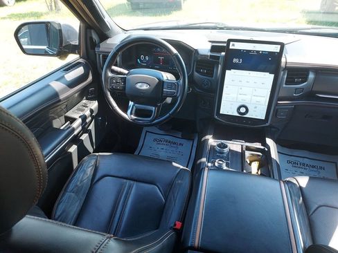 Used 2022 Ford Expedition Platinum AWD/4WD image 15